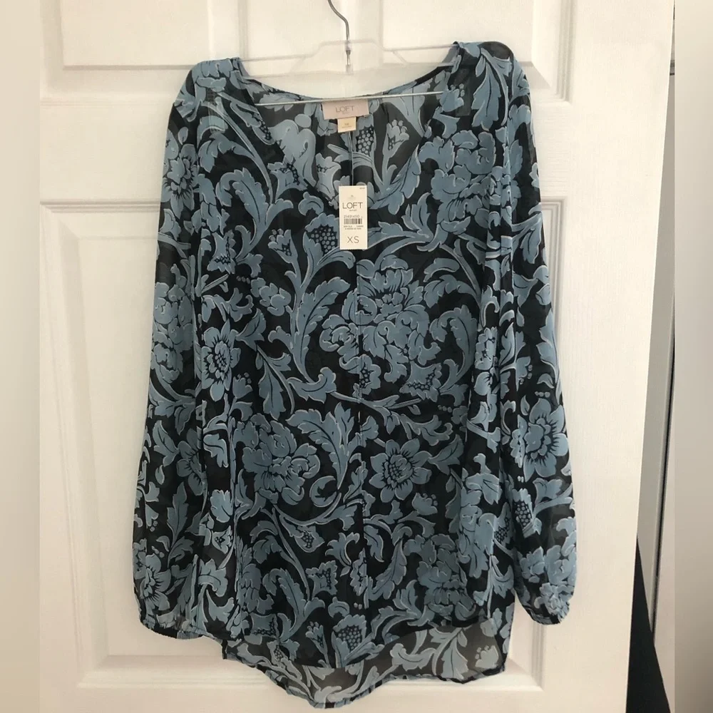 NWT Ann Taylor LOFT Asymmetrical Crew neck Blouse - Picture 9 of 9